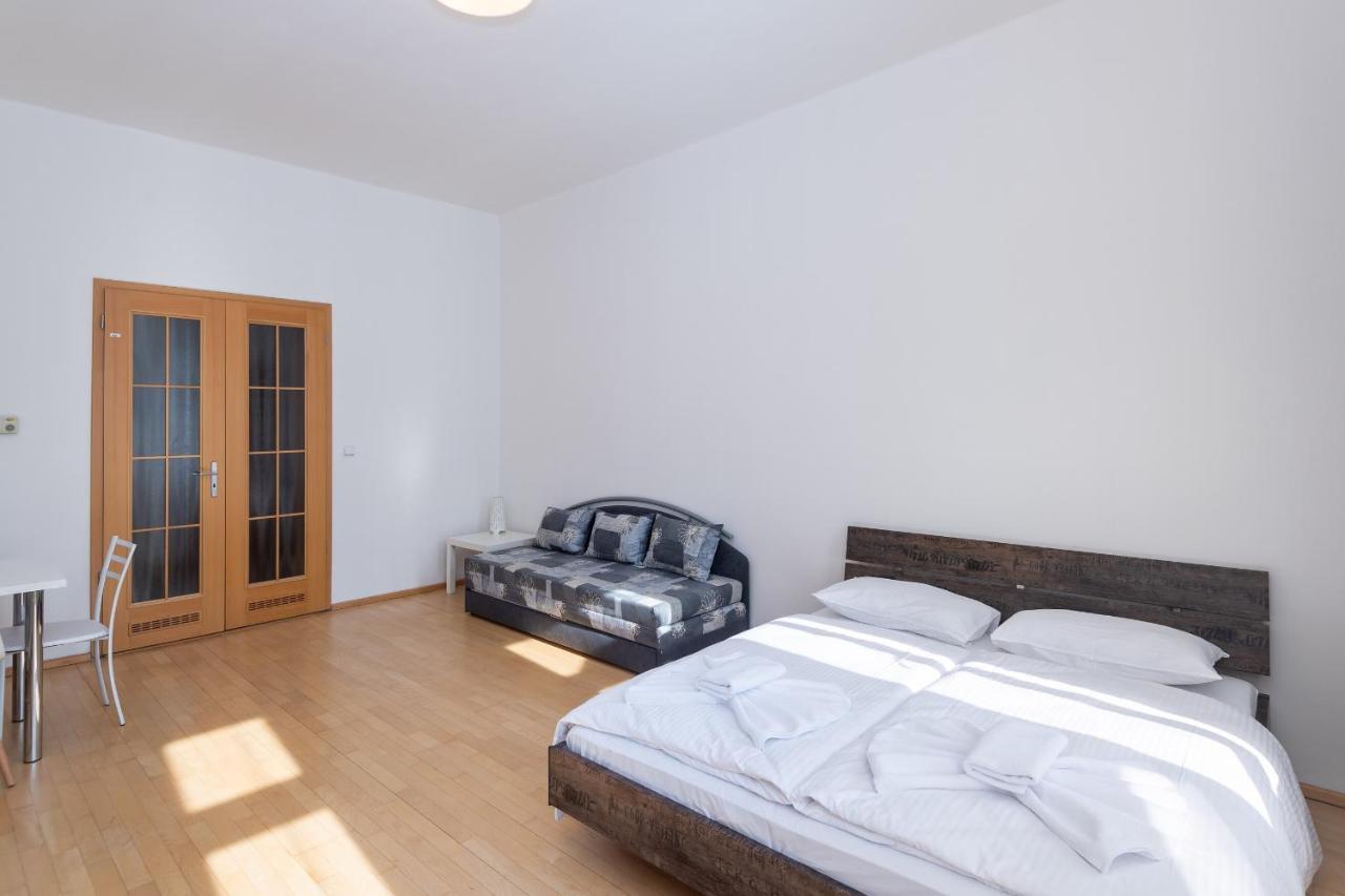 Apartment Stepanska Πράγα Εξωτερικό φωτογραφία